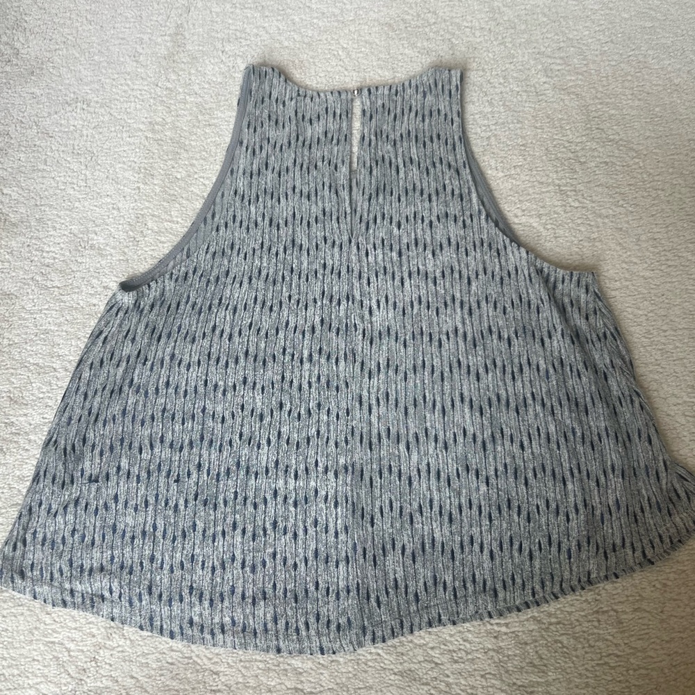 Gray Textured Tank Top - Picture 2 of 2